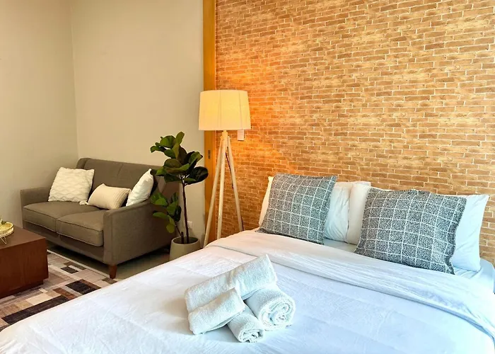 Chic 1-br At Uptown Bgc * Manila